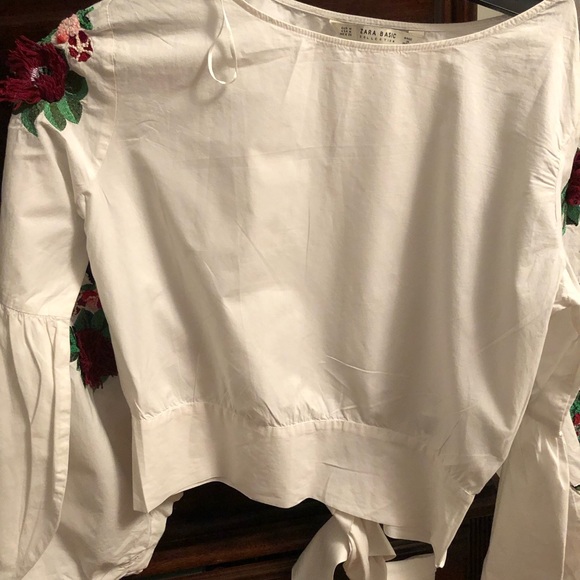 Zara Tops - Zara White Floral Embroidered Blouse